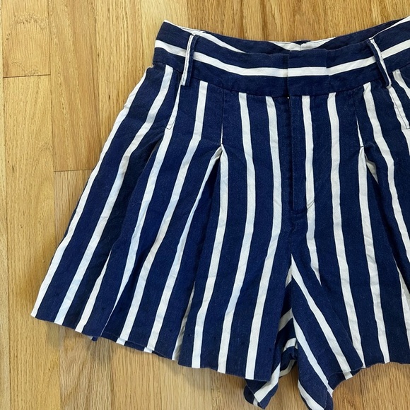 ALICE + OLIVIA scarlet striped pleated tailored shorts linen blend size 4 - Picture 5 of 11